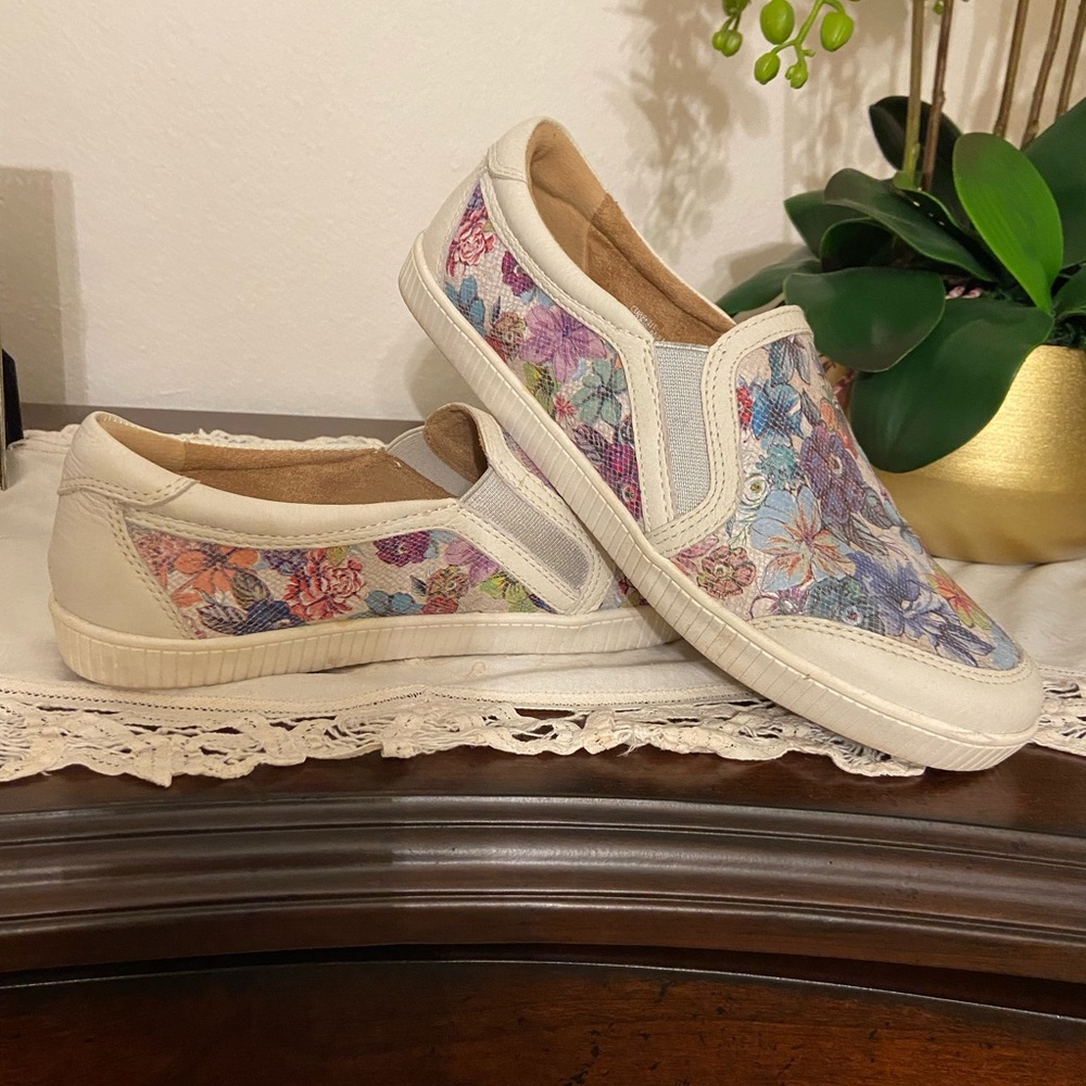 Women flat shoes 8.5